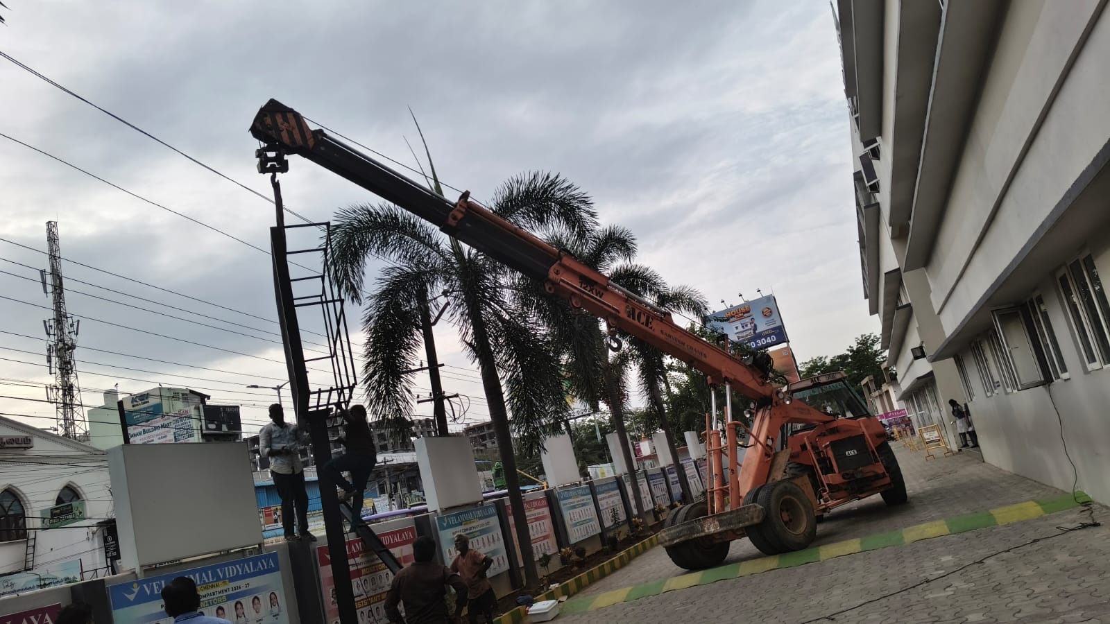 Machinery Lifting Services Chennai