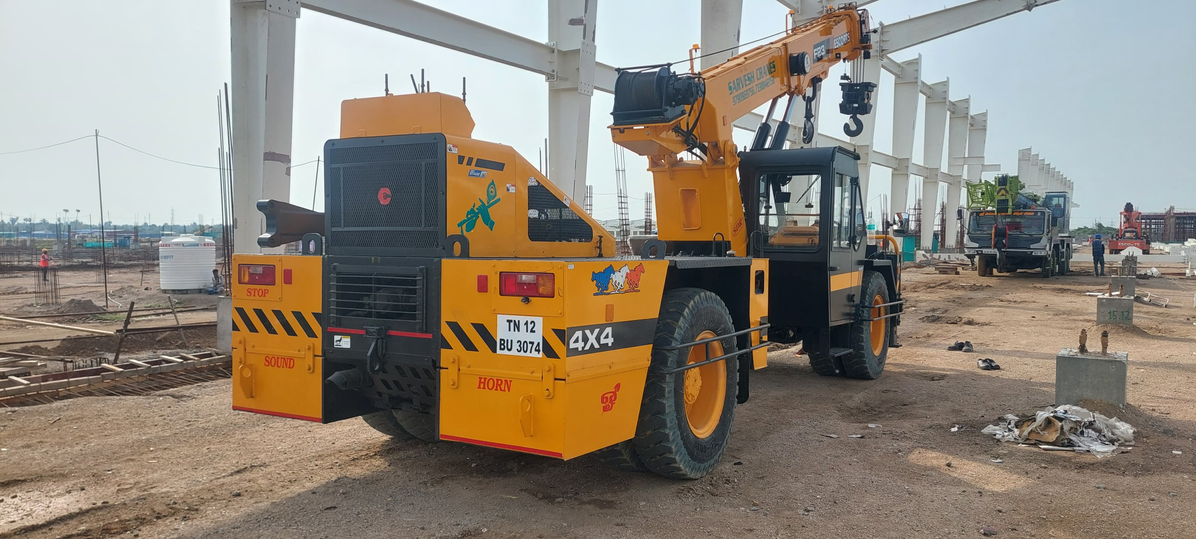 Hydraulic Crane Rental in Chennai